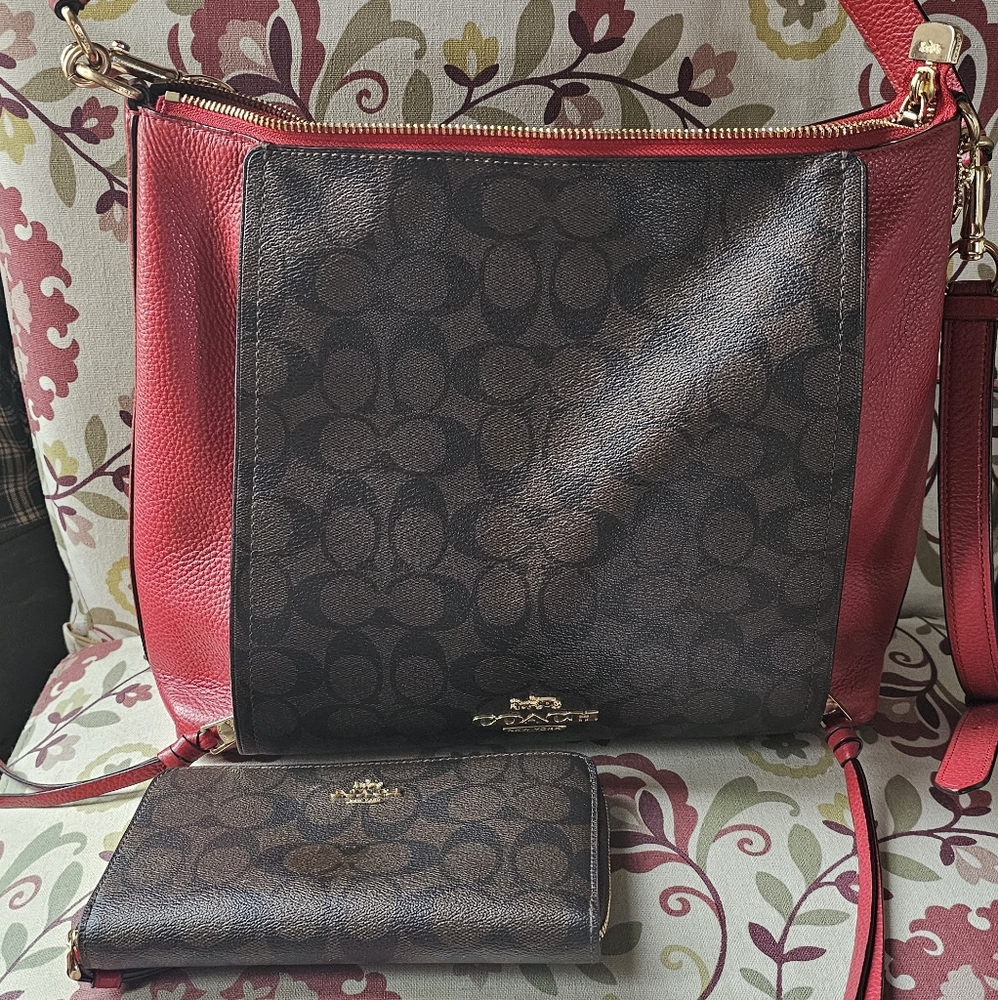 Coach Pebbled Leather Hobo Marlon
